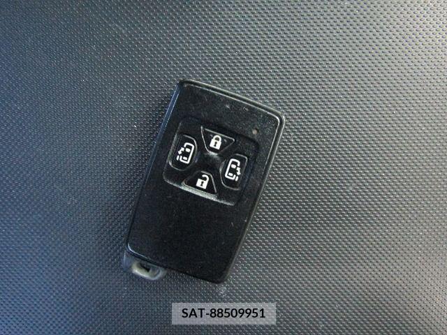 Toyota VELLFIRE 2011-09 299856-11