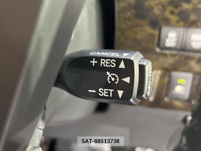 Toyota ALPHARD 2013-06 259035-7