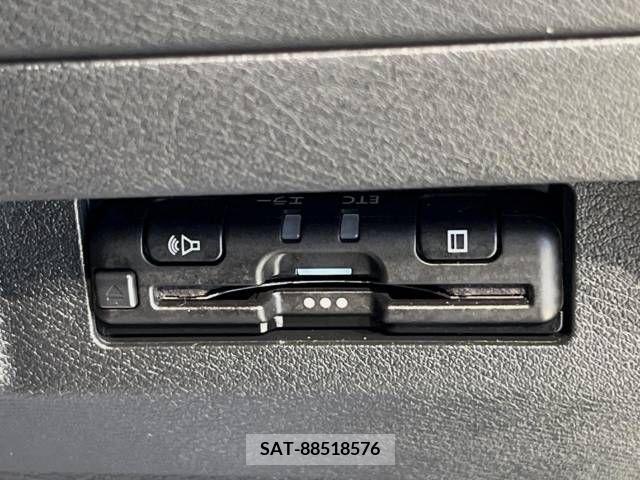 Nissan KICKS 2022-04 346376-6