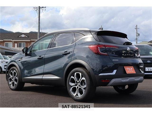Renault CAPTUR 2023-08 317020-1