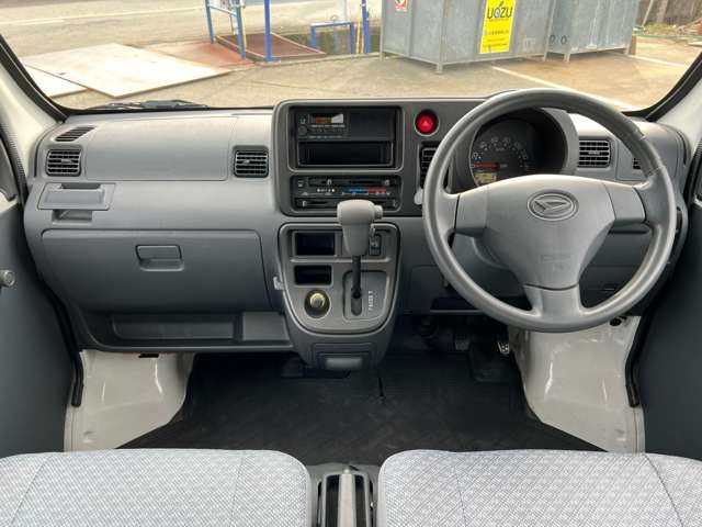 Daihatsu HIJET CARGO 2014-05 186848-9