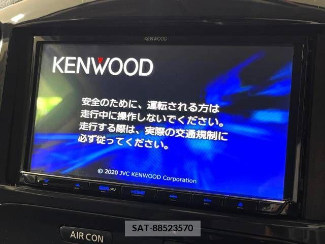 Nissan JUKE 2013-03 302519-2