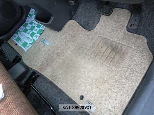 Nissan MOCO 2013-06 298033-17