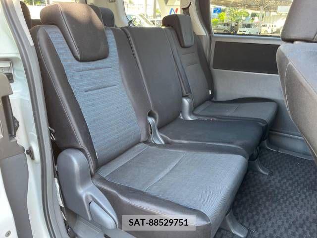Toyota VOXY 2007-12 321289-7