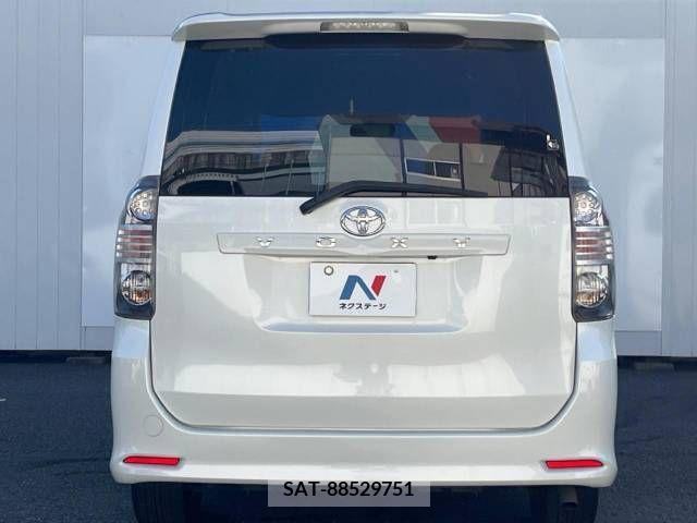 Toyota VOXY 2007-12 321289-14