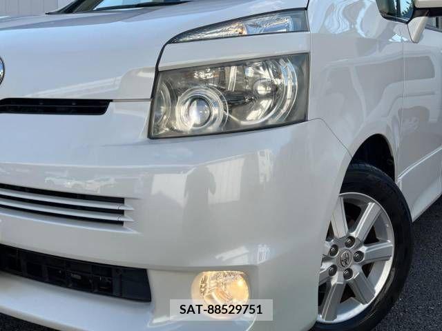 Toyota VOXY 2007-12 321289-11