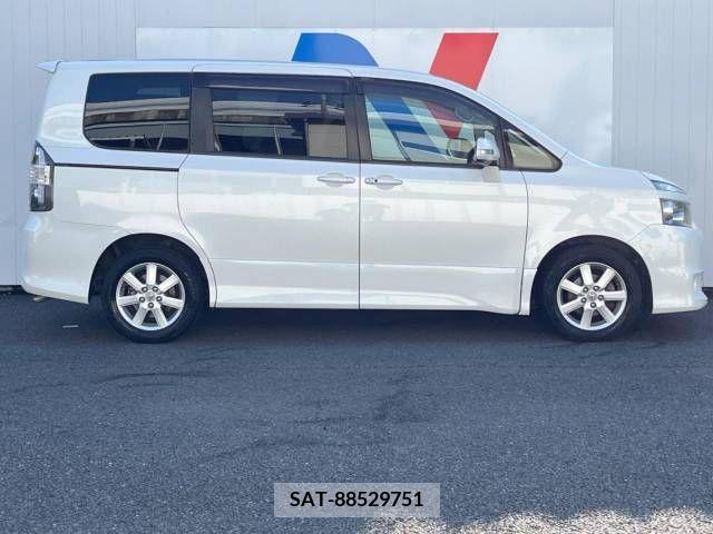 Toyota VOXY 2007-12 321289-19