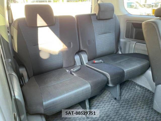 Toyota VOXY 2007-12 321289-8