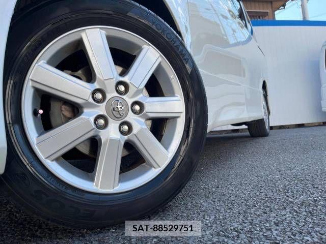 Toyota VOXY 2007-12 321289-12