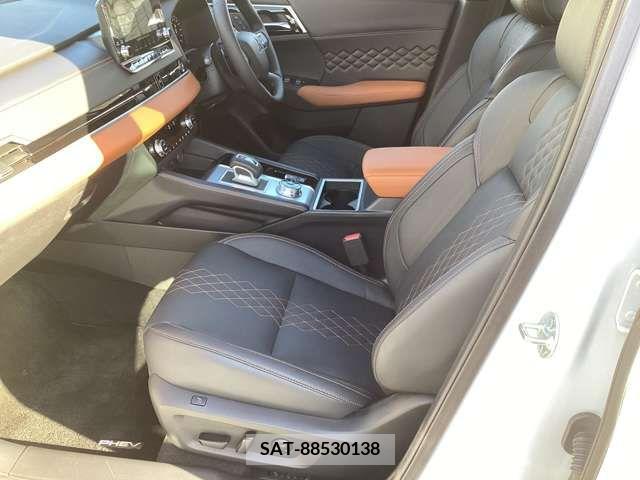 Mitsubishi OUTLANDER PHEV 2023-06 303896-14