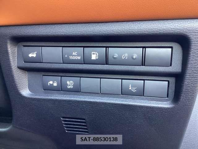Mitsubishi OUTLANDER PHEV 2023-06 303896-12