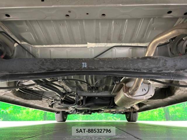 Honda N BOX CUSTOM 2019-01 330341-19