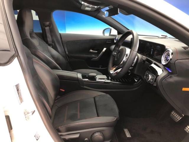 Mercedes Benz CLA-CLASS 2022-09 184603-8