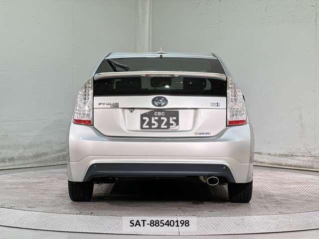 Toyota PRIUS 2010-09 240342-9