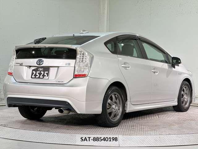 Toyota PRIUS 2010-09 240342-8