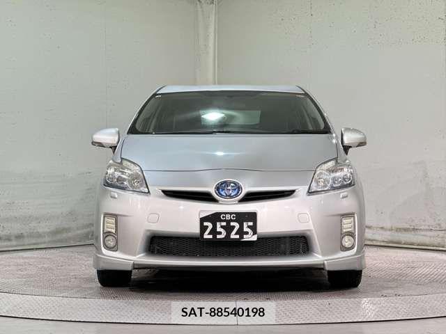 Toyota PRIUS 2010-09 240342-6