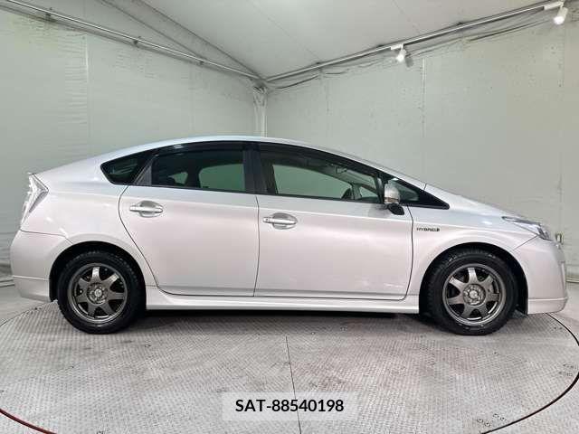 Toyota PRIUS 2010-09 240342-7