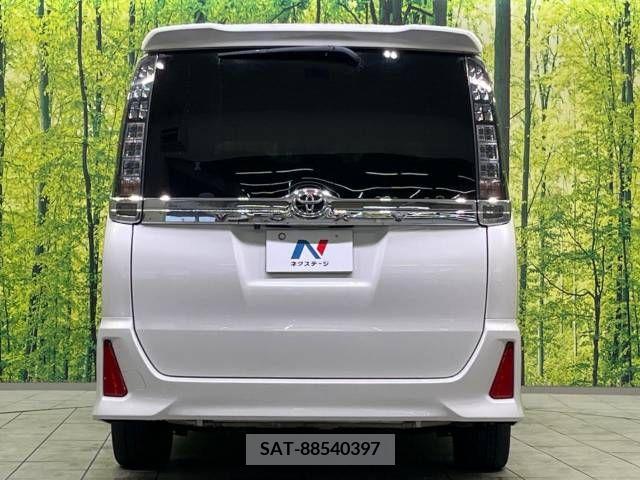 Toyota VOXY 2015-09 215499-16