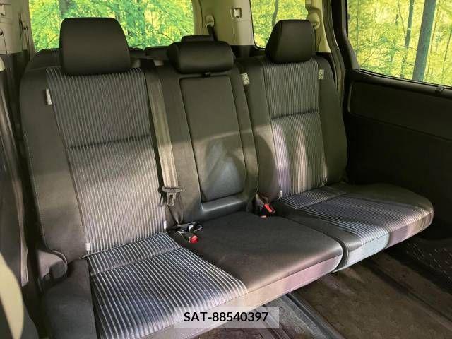 Toyota VOXY 2015-09 215499-9