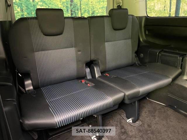 Toyota VOXY 2015-09 215499-10