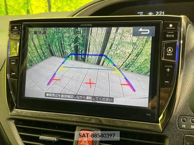 Toyota VOXY 2015-09 215499-3