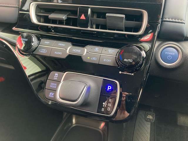 Toyota AQUA 2021-10 3717-6