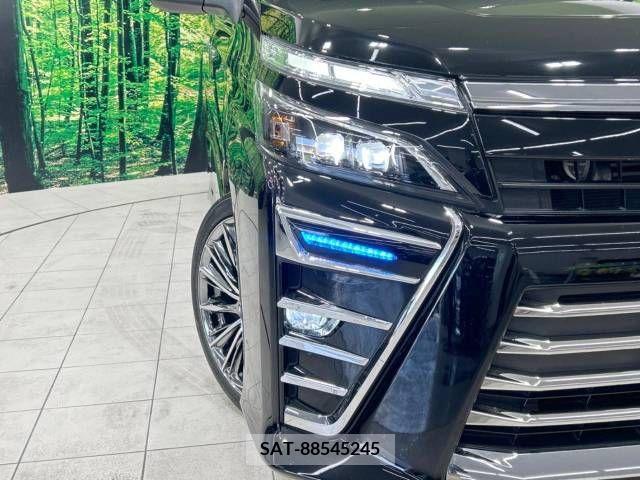 Toyota VOXY 2018-03 321566-13