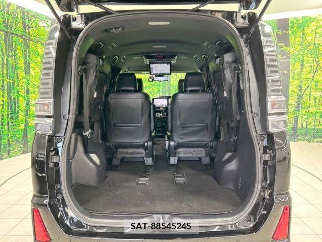 Toyota VOXY 2018-03 321566-11
