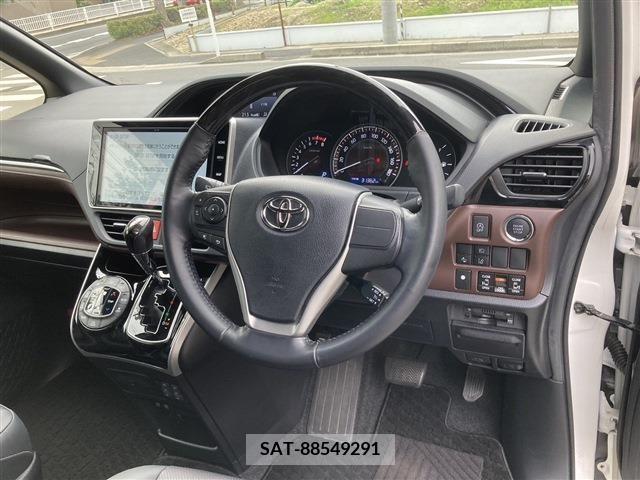 Toyota ESQUIRE 2019-09 335203-9