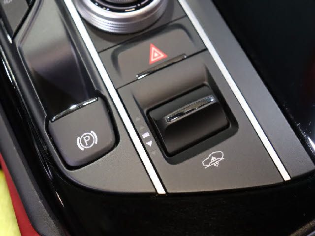 Maserati LEVANTE 2016-12 195902-16