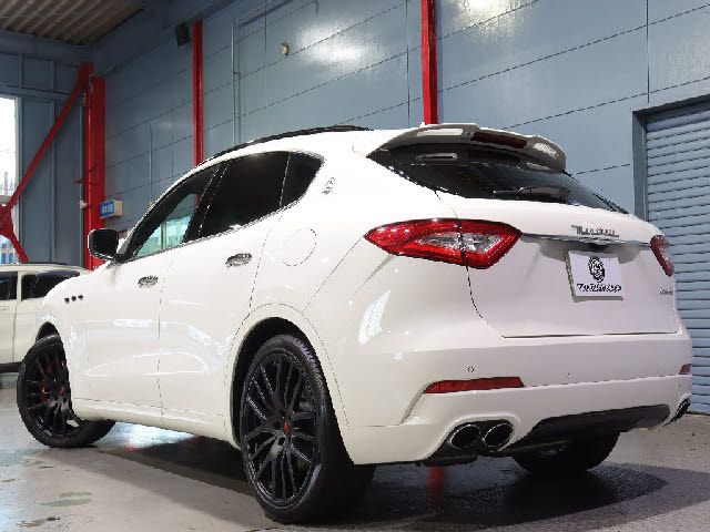Maserati LEVANTE 2016-12 195902-3
