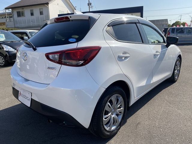 Mazda DEMIO 2017-03 12511-7