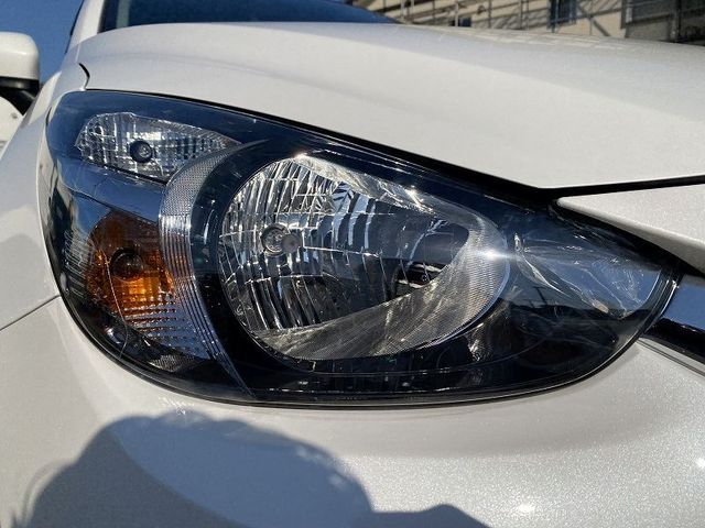 Mazda DEMIO 2017-03 12511-22