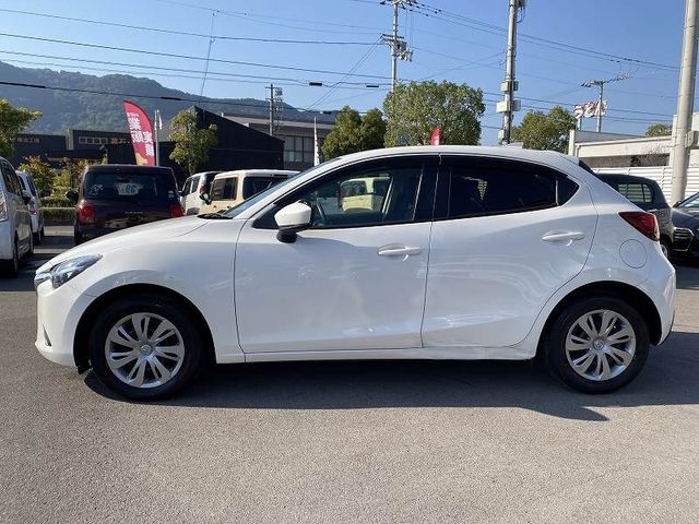 Mazda DEMIO 2017-03 12511-4