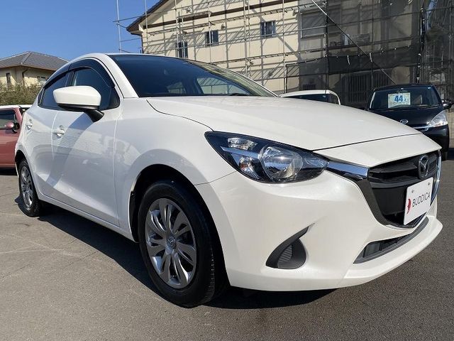 Mazda DEMIO 2017-03 12511-1