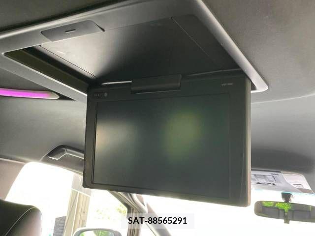 Toyota VELLFIRE 2017-10 369809-5