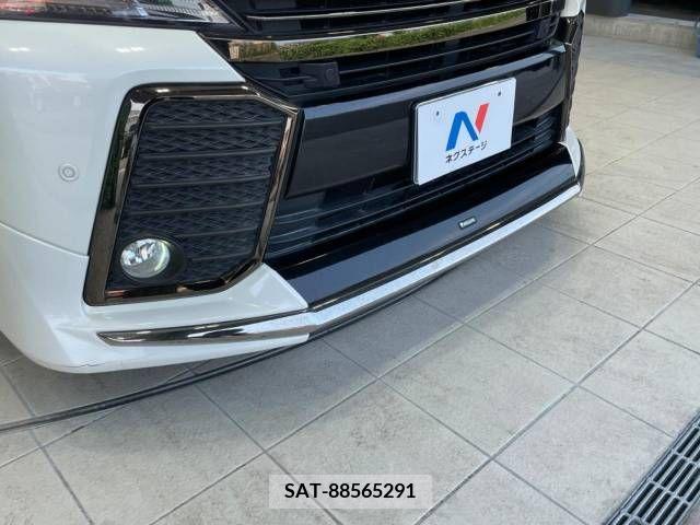 Toyota VELLFIRE 2017-10 369809-2