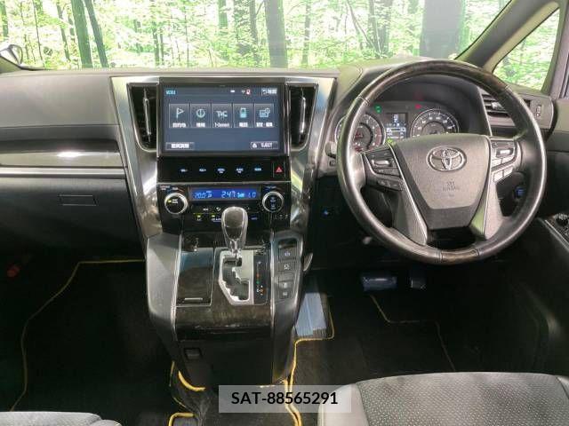 Toyota VELLFIRE 2017-10 369809-1