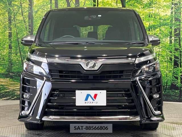 Toyota VOXY 2019-06 345588-15