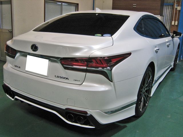 Lexus LS 2018-03 8463-3