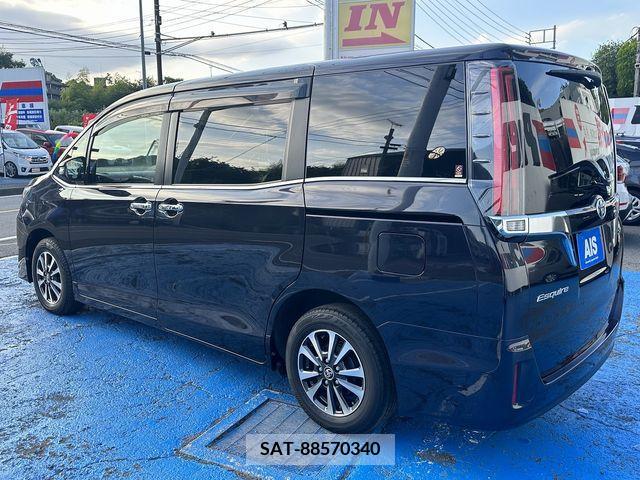 Toyota ESQUIRE 2017-07 348154-4