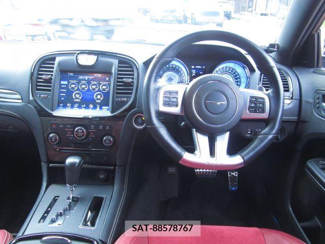 Chrysler 300 2013-09 210037-10
