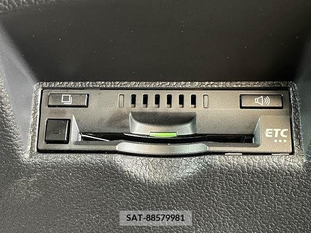 Toyota PRIUS 2018-02 281868-6