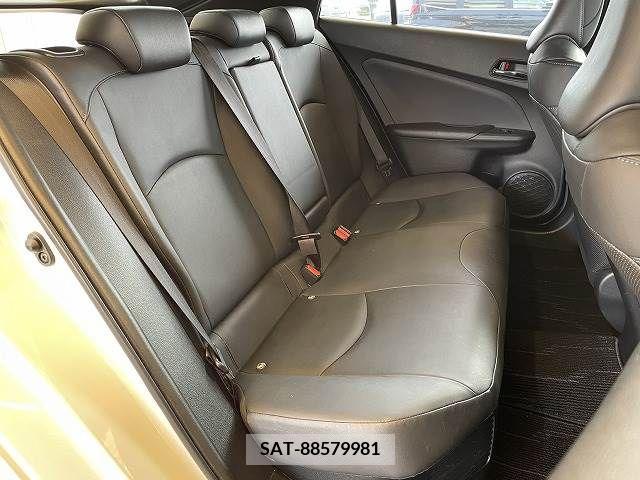 Toyota PRIUS 2018-02 281868-8