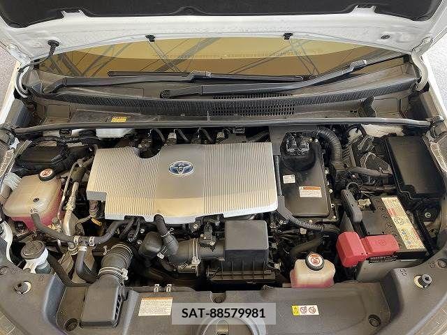 Toyota PRIUS 2018-02 281868-13