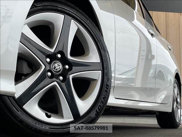 Toyota PRIUS 2018-02 281868-10