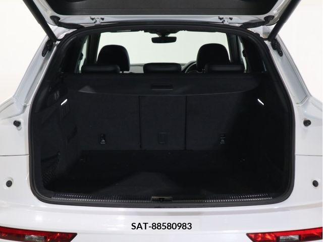Audi Q5 2020-10 378007-23