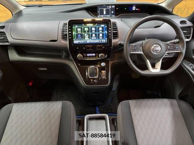 Nissan SERENA 2019-09 284122-1