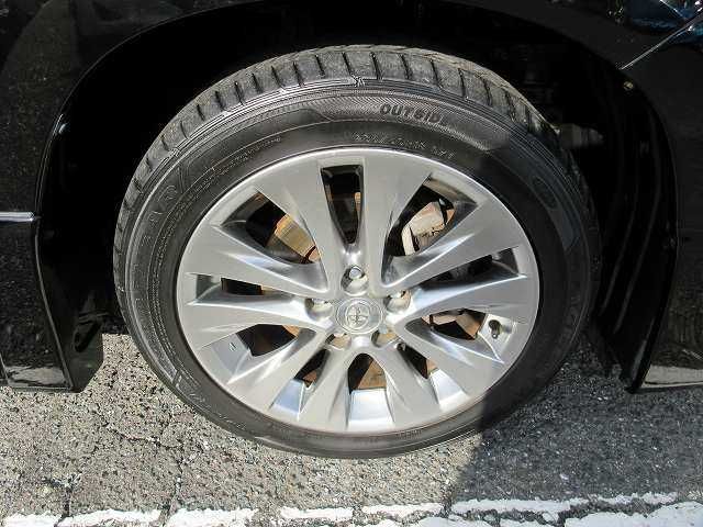 Toyota ALPHARD 2011-10 185824-19