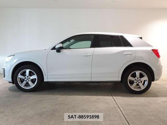Audi Q2 2019-03 384847-6
